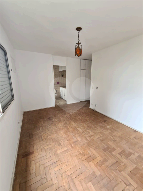 APARTAMENTO em SANTANA