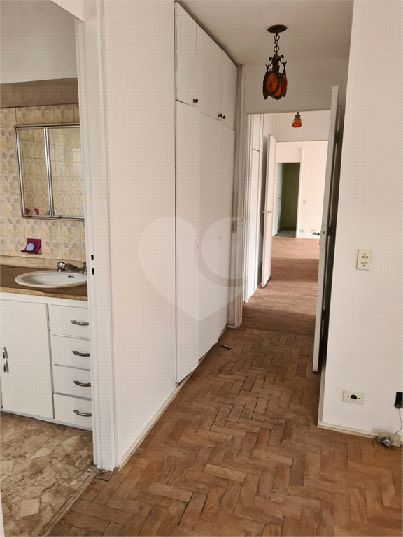 APARTAMENTO em SANTANA