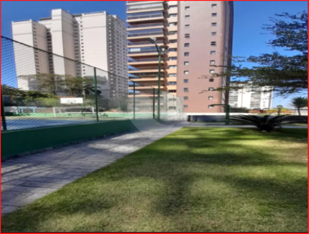 APARTAMENTO em SANTANA