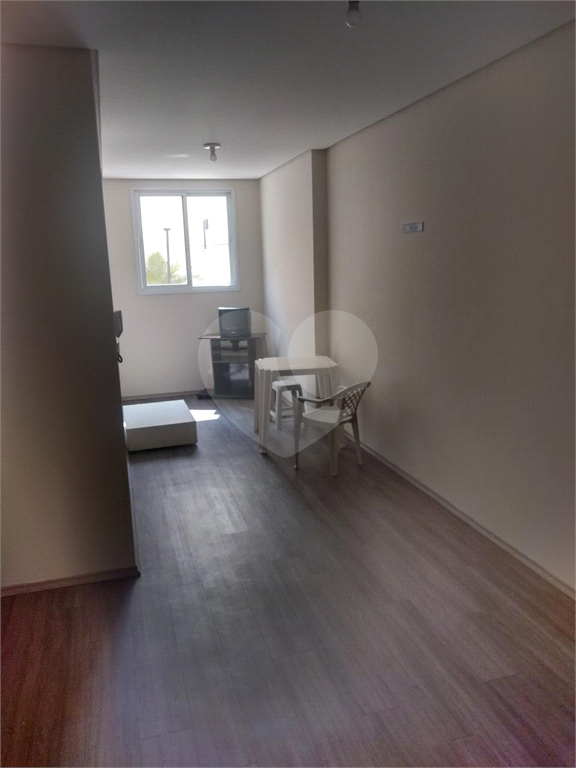 APARTAMENTO em PARADA INGLESA