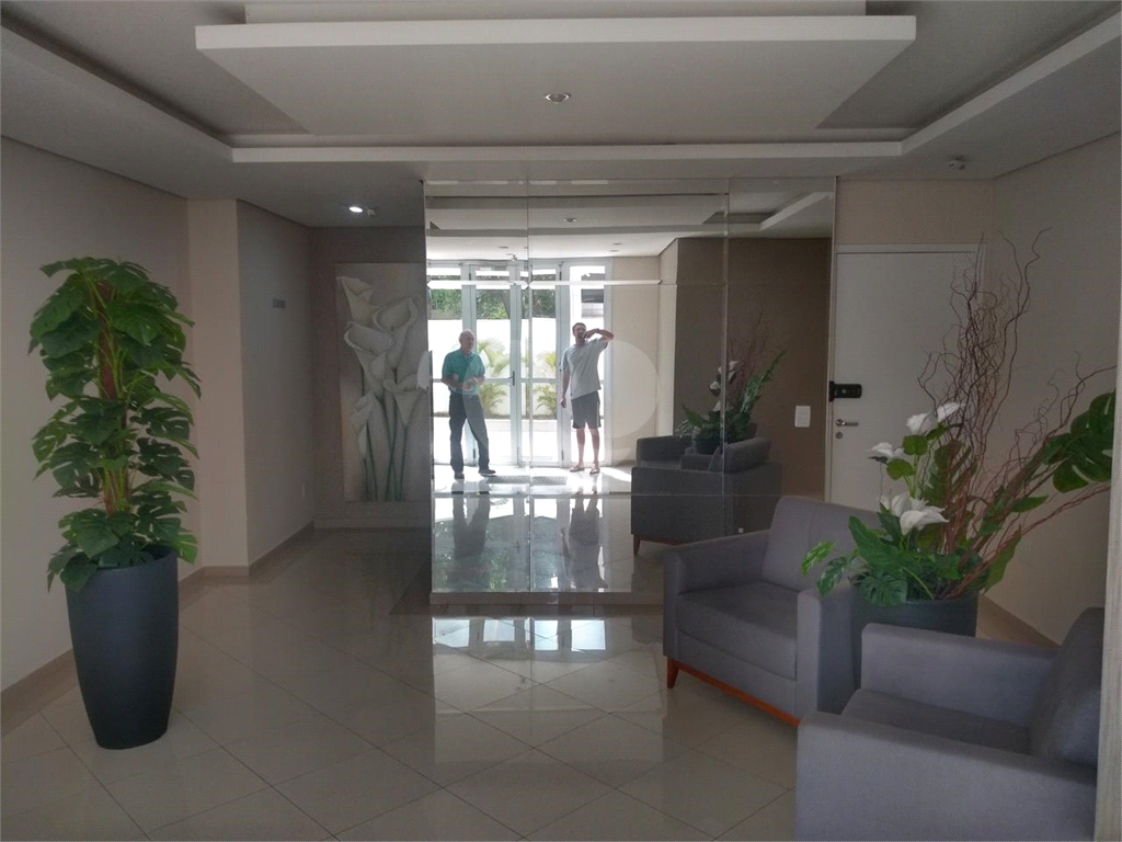 APARTAMENTO em PARADA INGLESA