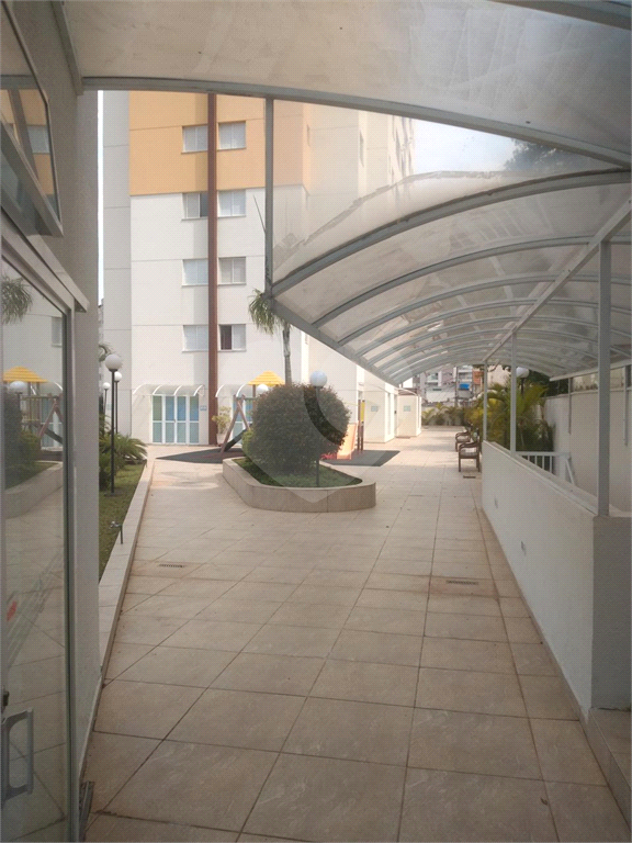 APARTAMENTO em PARADA INGLESA
