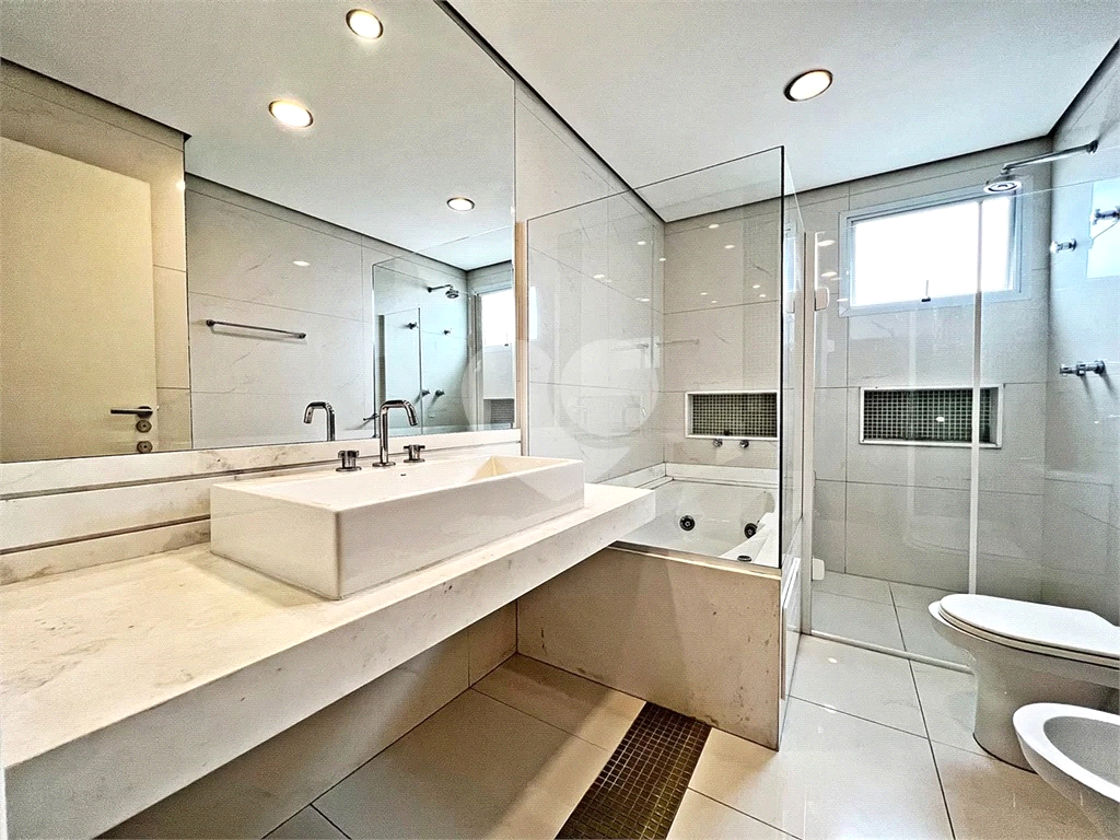 APARTAMENTO em SANTANA