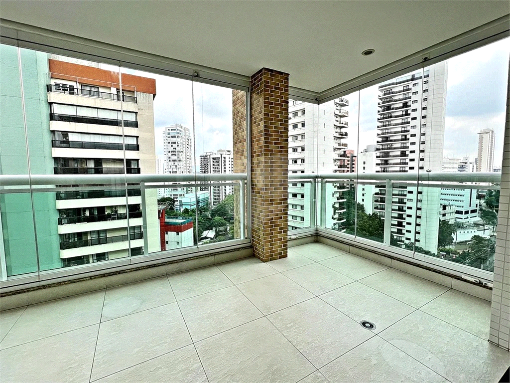 APARTAMENTO em SANTANA