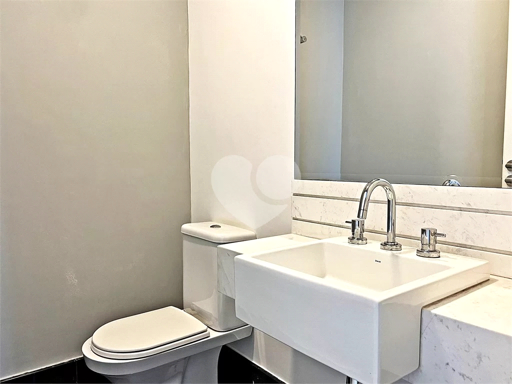 APARTAMENTO em SANTANA