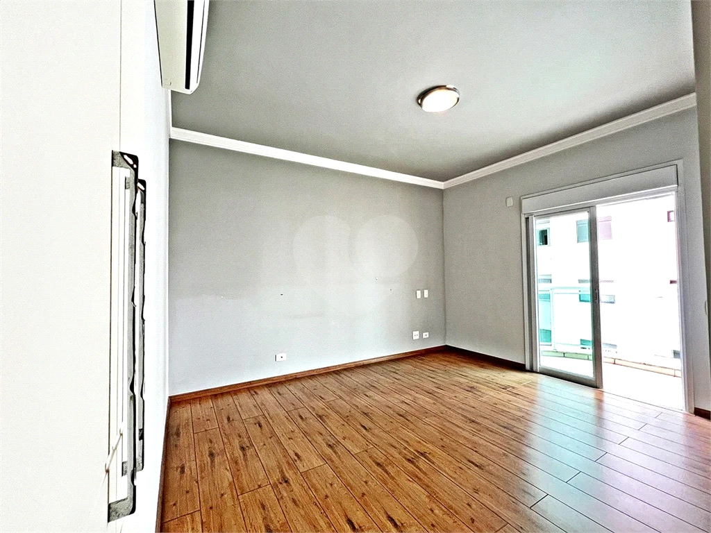 APARTAMENTO em SANTANA