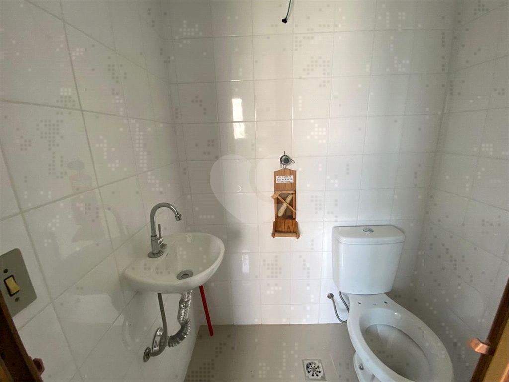 APARTAMENTO em VILA AUGUSTA