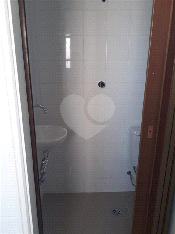 APARTAMENTO em VILA AUGUSTA