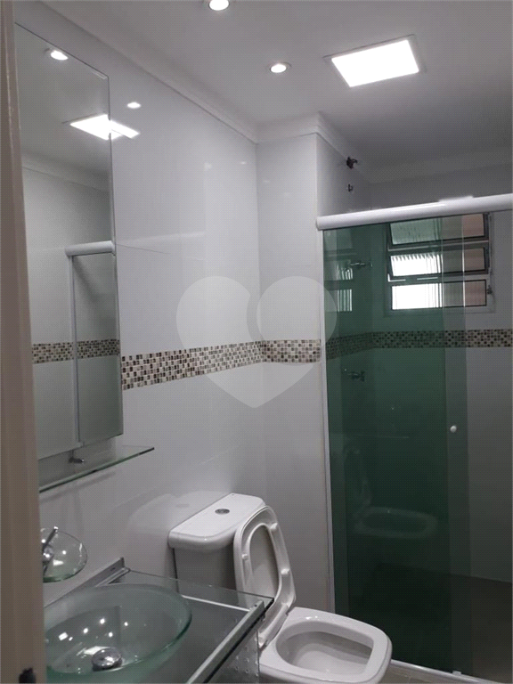 APARTAMENTO em VILA AUGUSTA