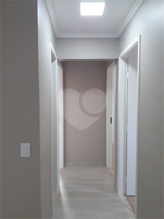 APARTAMENTO em VILA AUGUSTA