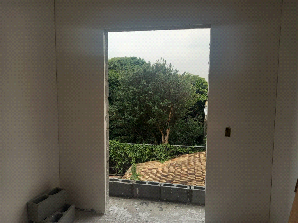 Apartamento de 1 Dormitório com elevador por R$225.000 próx. Av, Eng. Caetano Álvares 