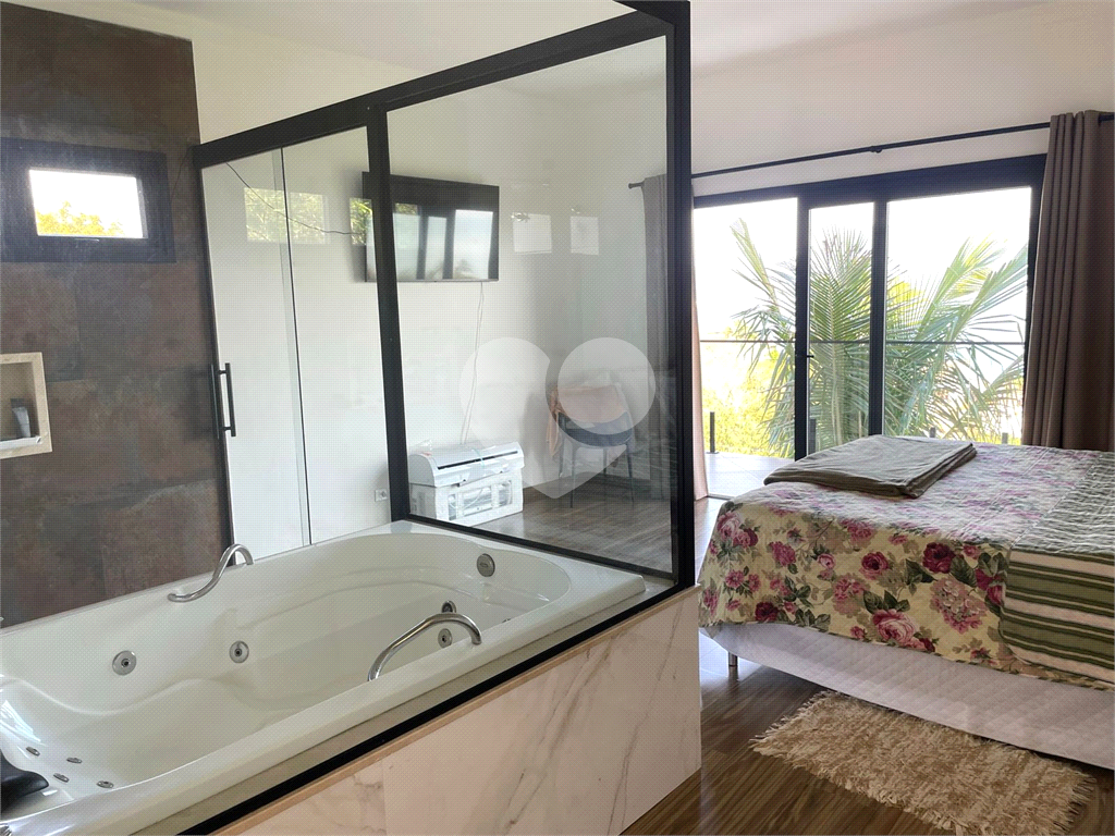 Casa - Ilha Bela - 5 Dormitórios / 5 Suítes - Venda / Compra