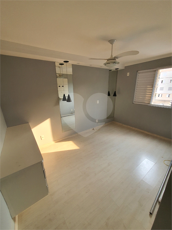 Apartamento à venda com 2 quartos, 48m² - Foto 3