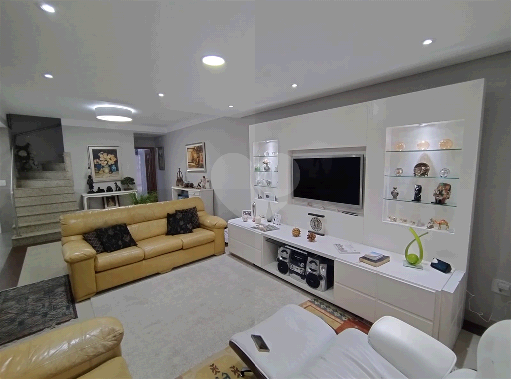 Casa, 3 quartos, 201 m² - Foto 1