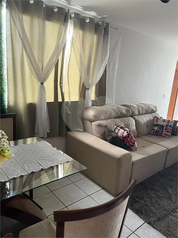 Apartamento com 2 dormitórios e 1 vaga no Tremebe