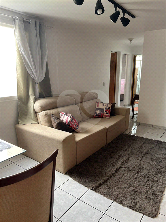 Apartamento com 2 dormitórios e 1 vaga no Tremebe
