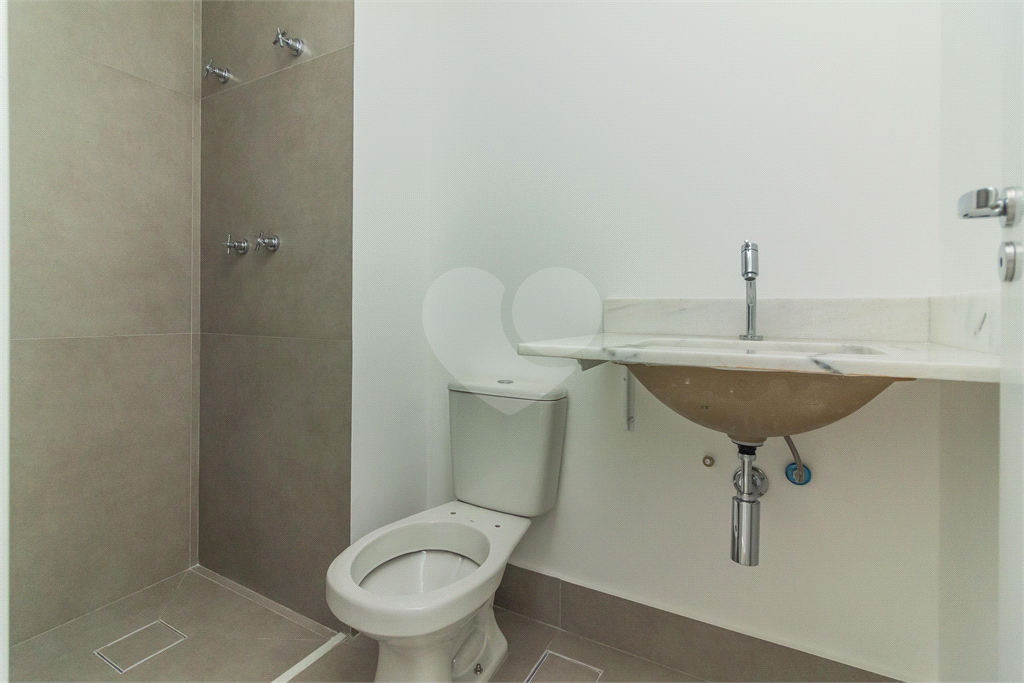 APARTAMENTO À VENDA NA LAPA COM 2 QUARTOS - 1 VAGA.