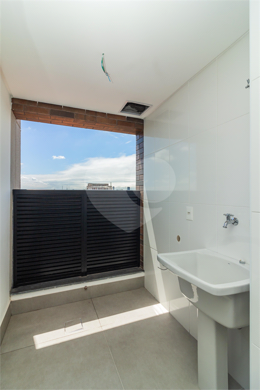 APARTAMENTO À VENDA NA LAPA COM 2 QUARTOS - 1 VAGA.