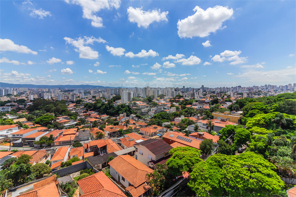 APARTAMENTO À VENDA NA LAPA COM 2 QUARTOS - 1 VAGA.