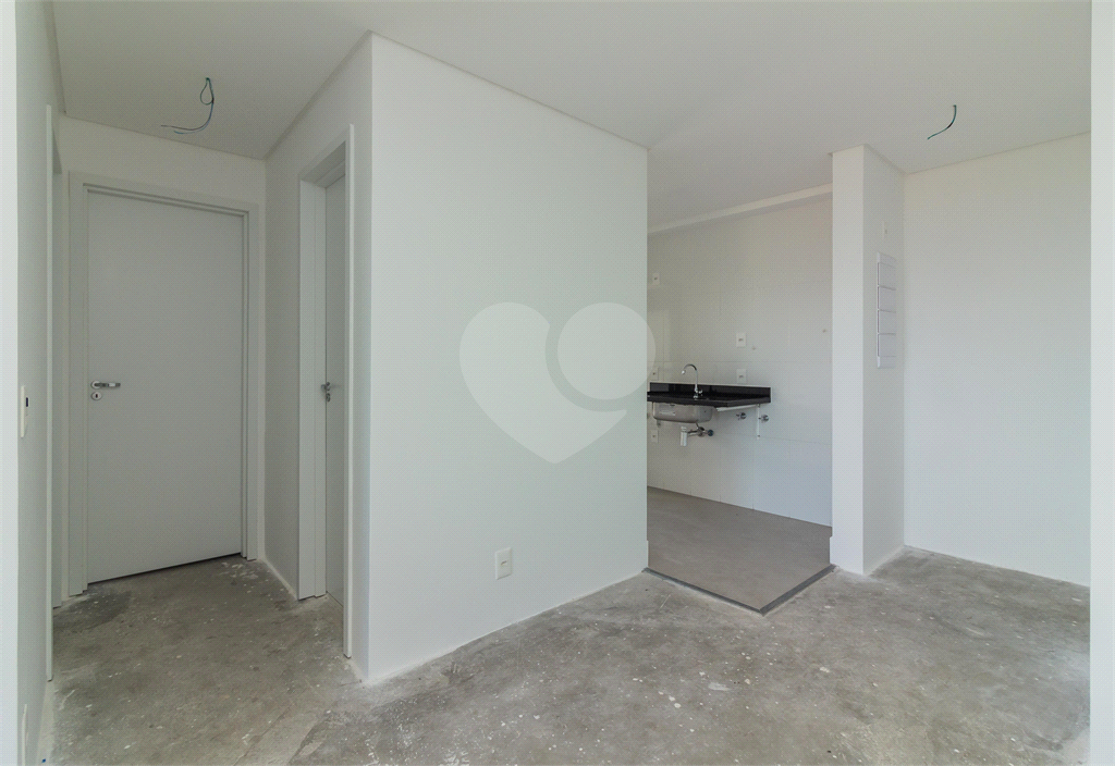 APARTAMENTO À VENDA NA LAPA COM 2 QUARTOS - 1 VAGA.
