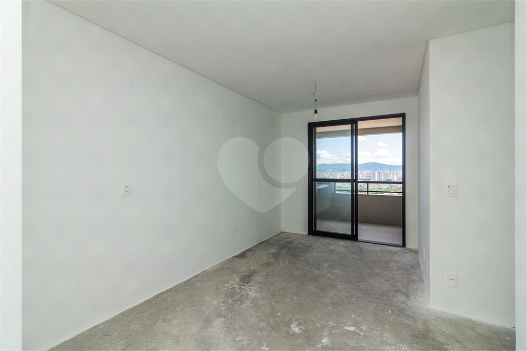 APARTAMENTO À VENDA NA LAPA COM 2 QUARTOS - 1 VAGA.