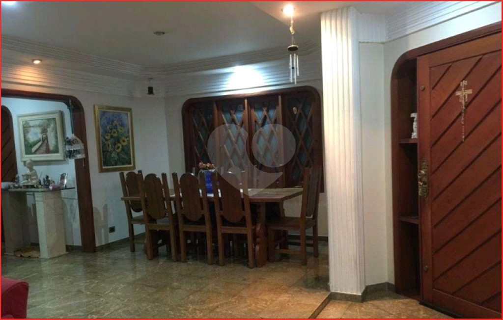 SOBRADO em VILA ROSÁLIA
