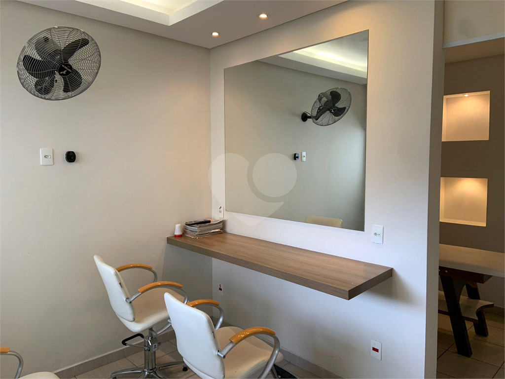 Apartamento para venda com locação compra para investimento na Vila Andrade de Porteira Fechada!