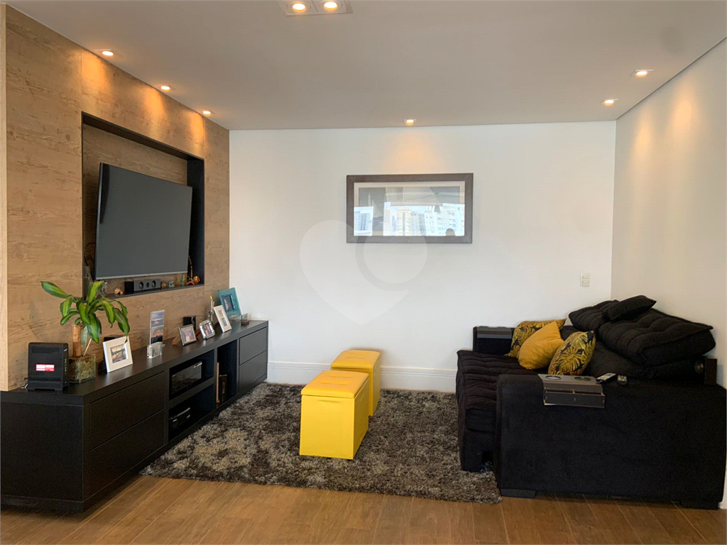 Apartamento para venda com locação compra para investimento na Vila Andrade de Porteira Fechada!