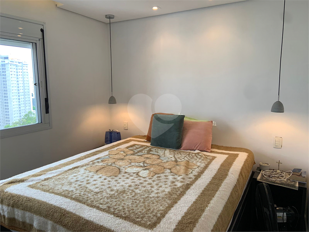 Apartamento para venda com locação compra para investimento na Vila Andrade de Porteira Fechada!