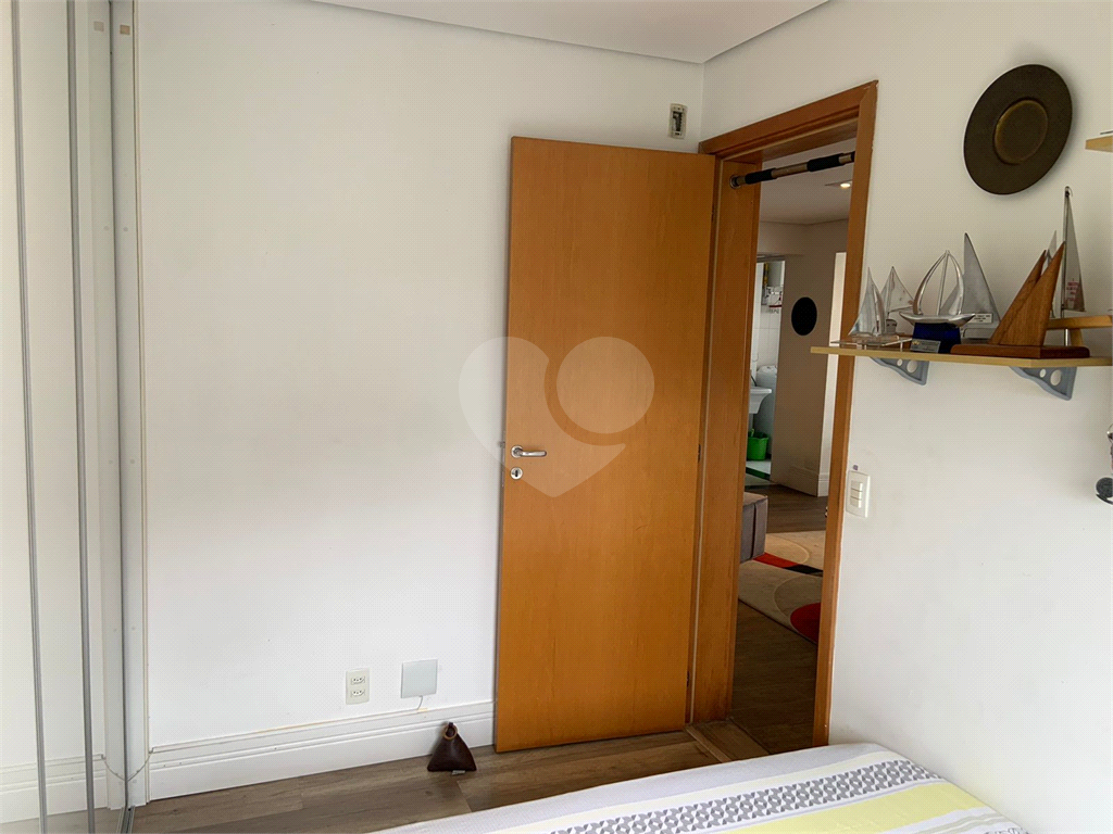 Apartamento para venda com locação compra para investimento na Vila Andrade de Porteira Fechada!
