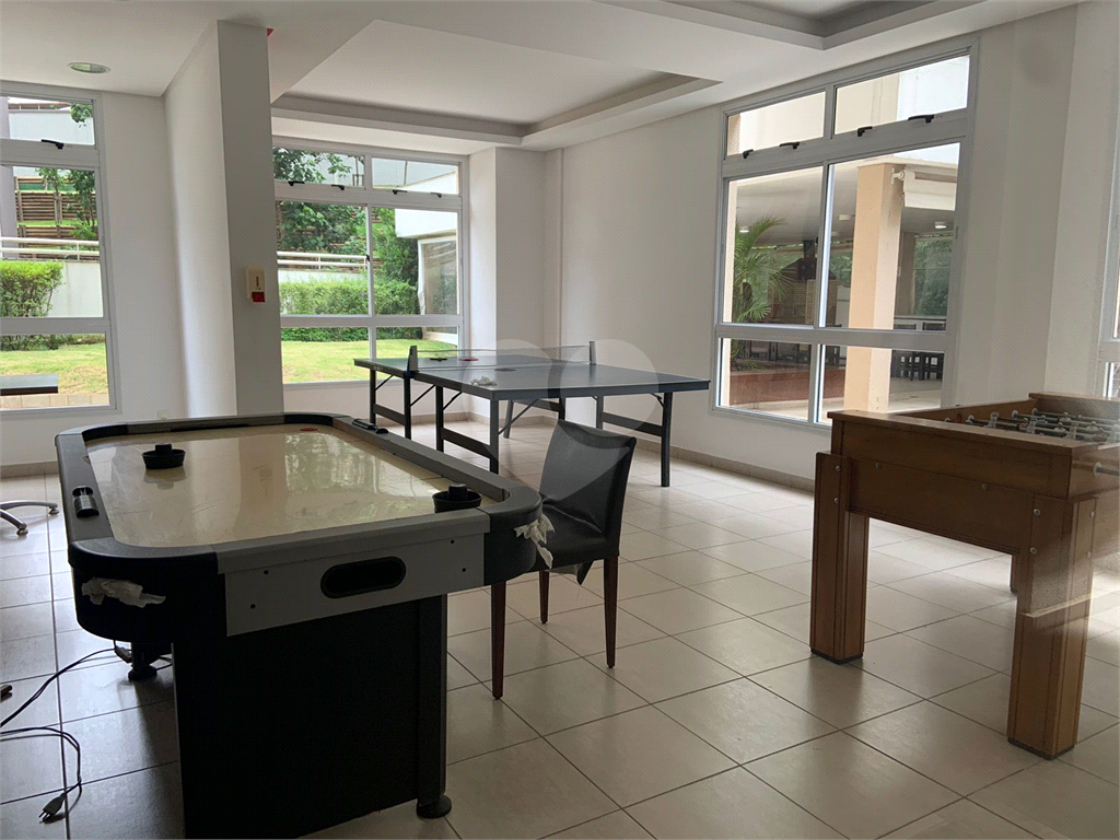 Apartamento para venda com locação compra para investimento na Vila Andrade de Porteira Fechada!
