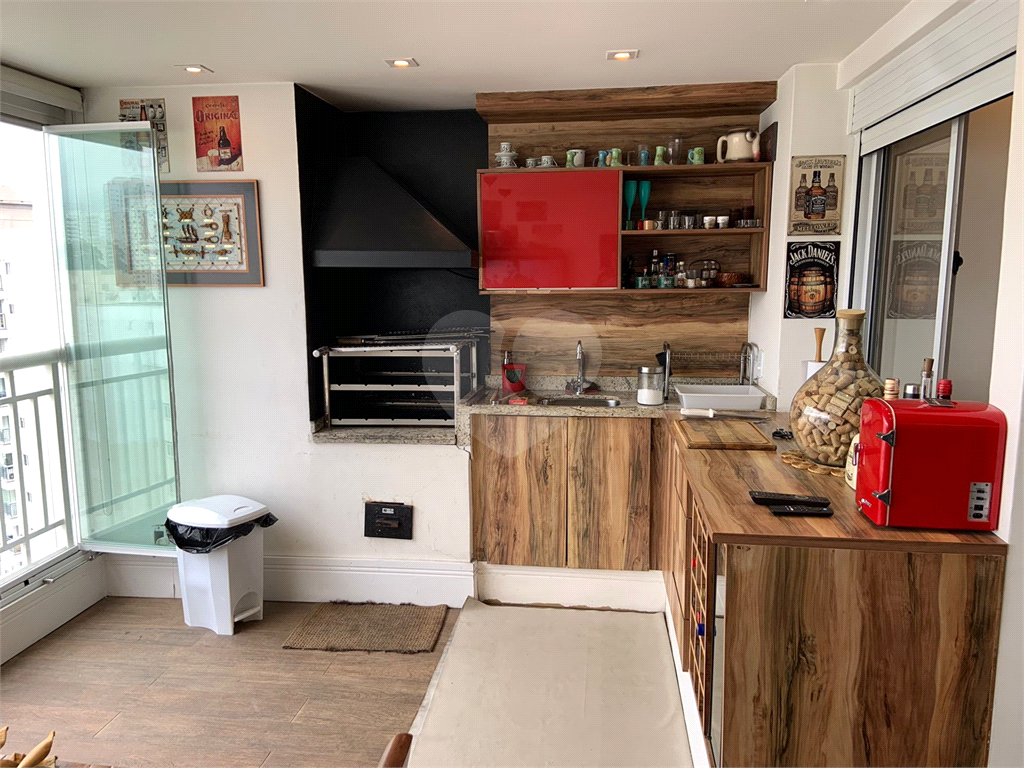 Apartamento para venda com locação compra para investimento na Vila Andrade de Porteira Fechada!