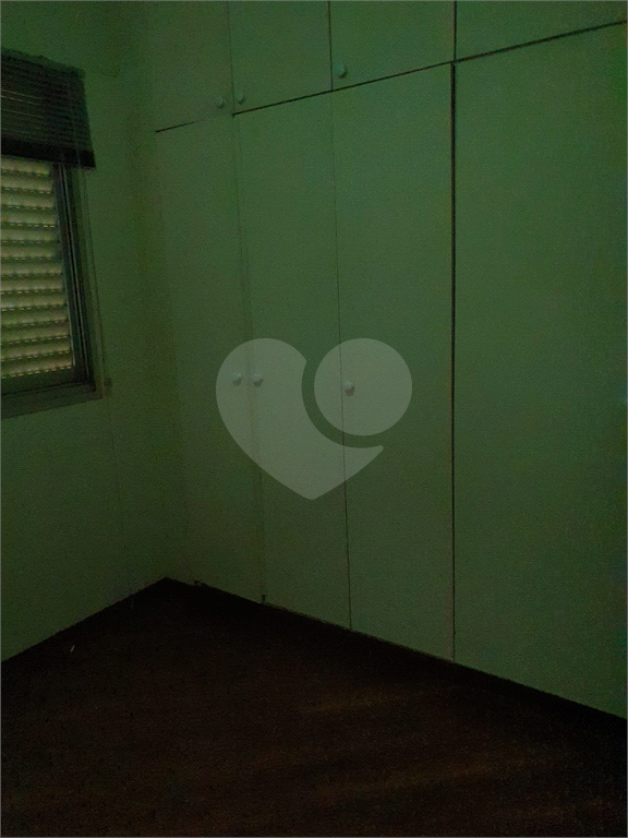 APARTAMENTO em CAMPO BELO