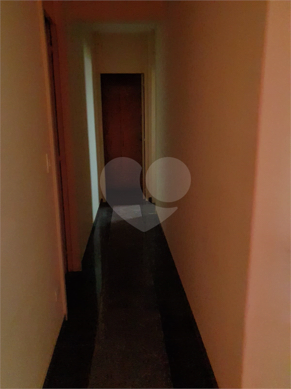 APARTAMENTO em CAMPO BELO