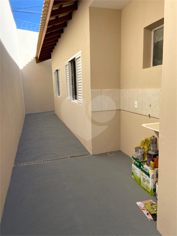 Casa à venda com 2 quartos, 55m² - Foto 17