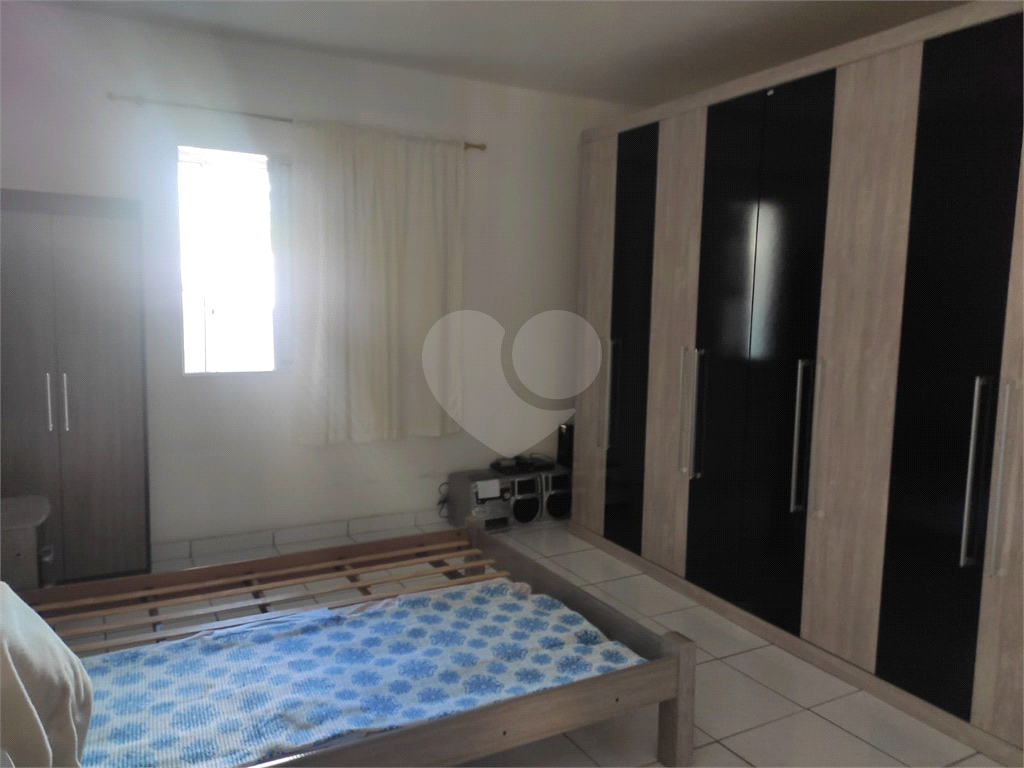 Casa à venda com 4 quartos, 180m² - Foto 16