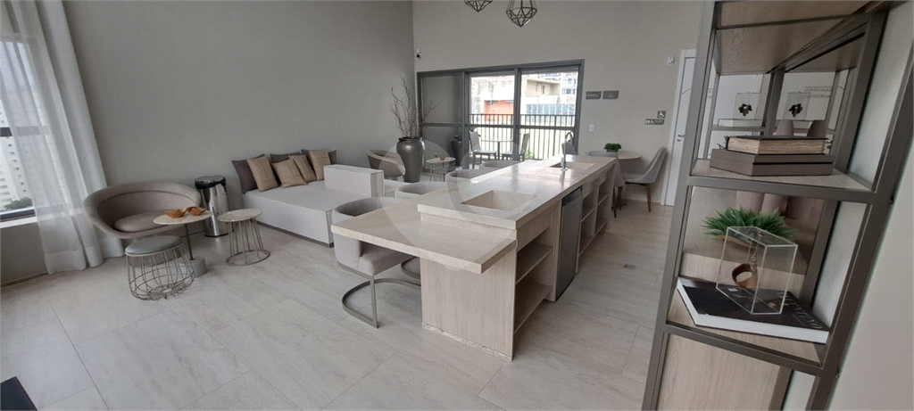 EST[UDIO MOBILIADO PARA LOCAÇÃO NOS JARDINS 