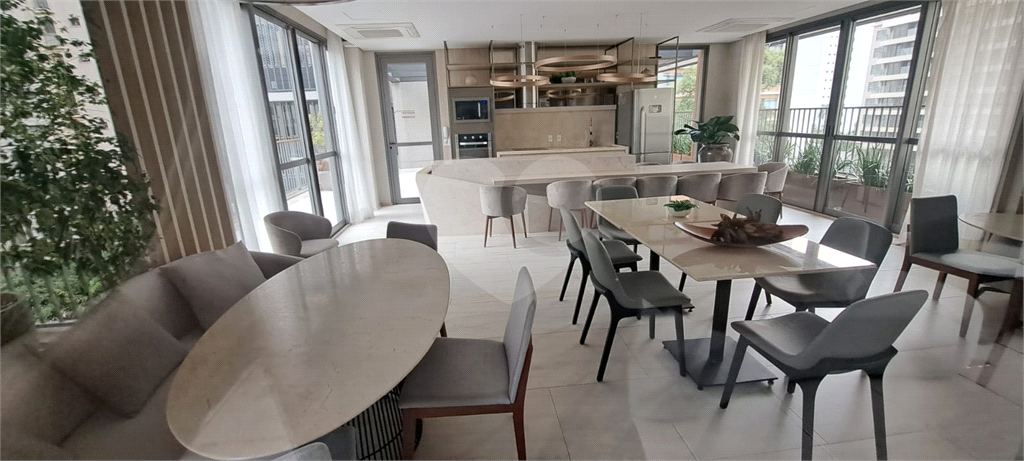 EST[UDIO MOBILIADO PARA LOCAÇÃO NOS JARDINS 