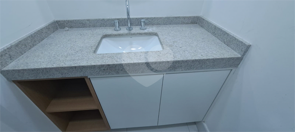 EST[UDIO MOBILIADO PARA LOCAÇÃO NOS JARDINS 