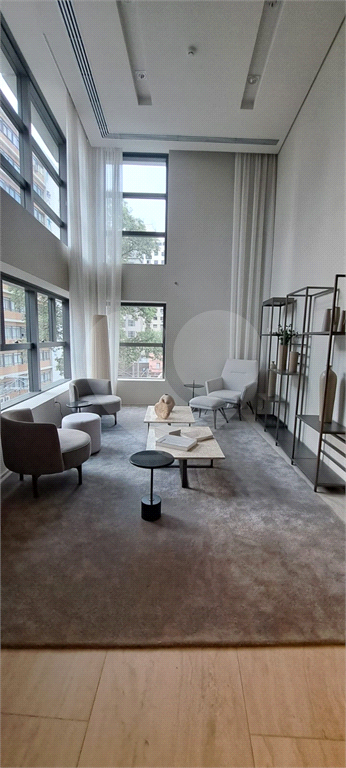 EST[UDIO MOBILIADO PARA LOCAÇÃO NOS JARDINS 