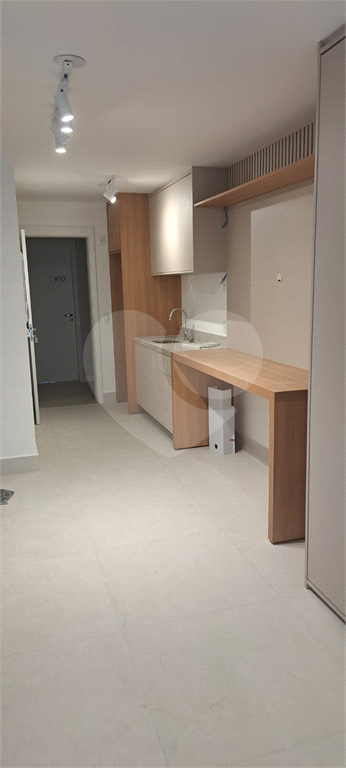 EST[UDIO MOBILIADO PARA LOCAÇÃO NOS JARDINS 