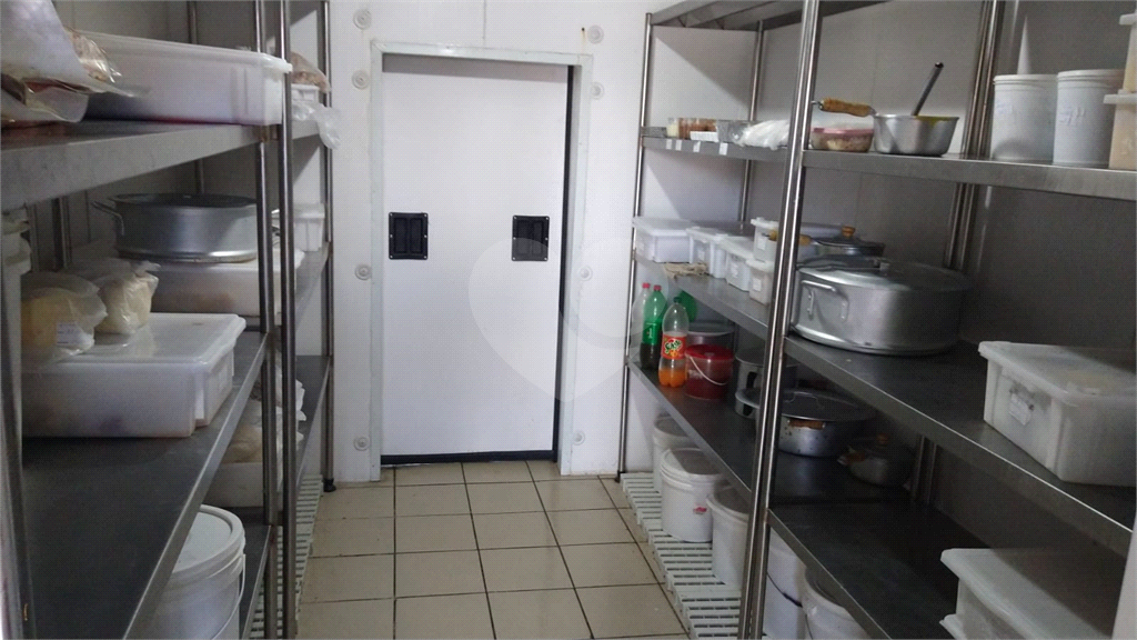 Restaurante Renomado e totalmente equipado em Excelente localização totalmente regularizado, 
