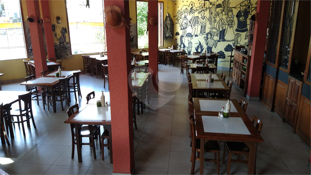 Restaurante Renomado e totalmente equipado em Excelente localização totalmente regularizado, 
