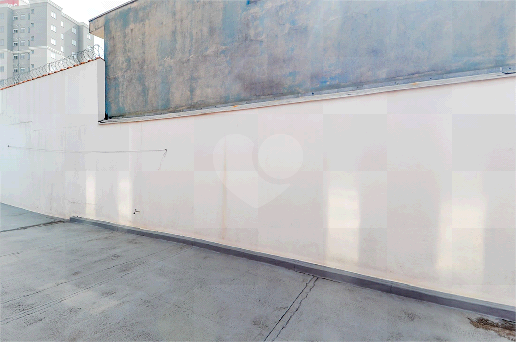 Casa Térrea com 738m² de Terreno e 27 Vagas Próxima ao Bosque Maia - PORTEIRA FECHADA