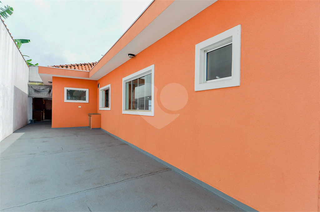 Casa Térrea com 738m² de Terreno e 27 Vagas Próxima ao Bosque Maia - PORTEIRA FECHADA