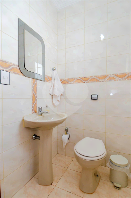 Casa Térrea com 738m² de Terreno e 27 Vagas Próxima ao Bosque Maia - PORTEIRA FECHADA