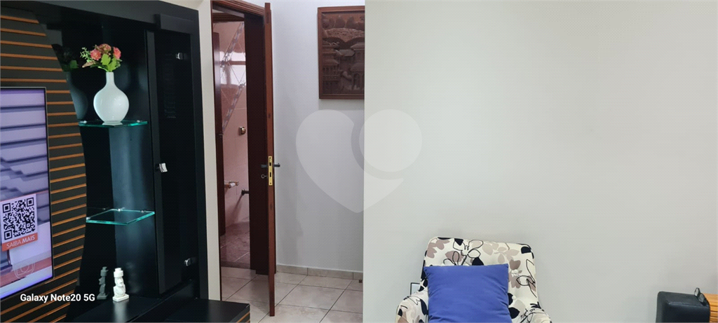 Casa Térrea com 738m² de Terreno e 27 Vagas Próxima ao Bosque Maia - PORTEIRA FECHADA