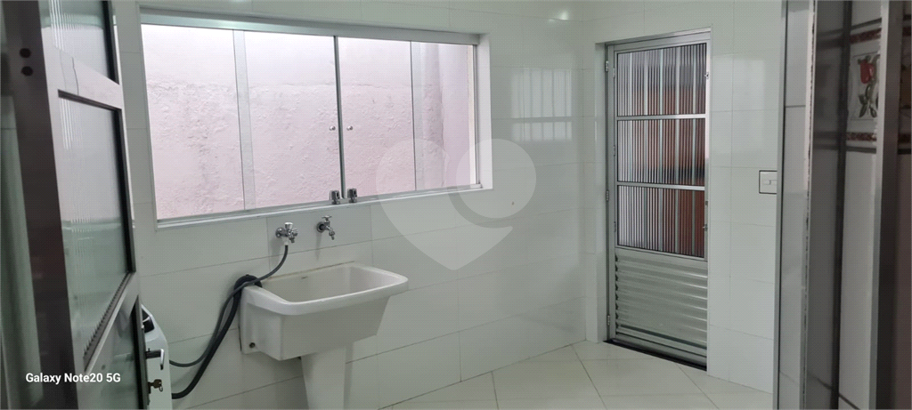 Casa Térrea com 738m² de Terreno e 27 Vagas Próxima ao Bosque Maia - PORTEIRA FECHADA