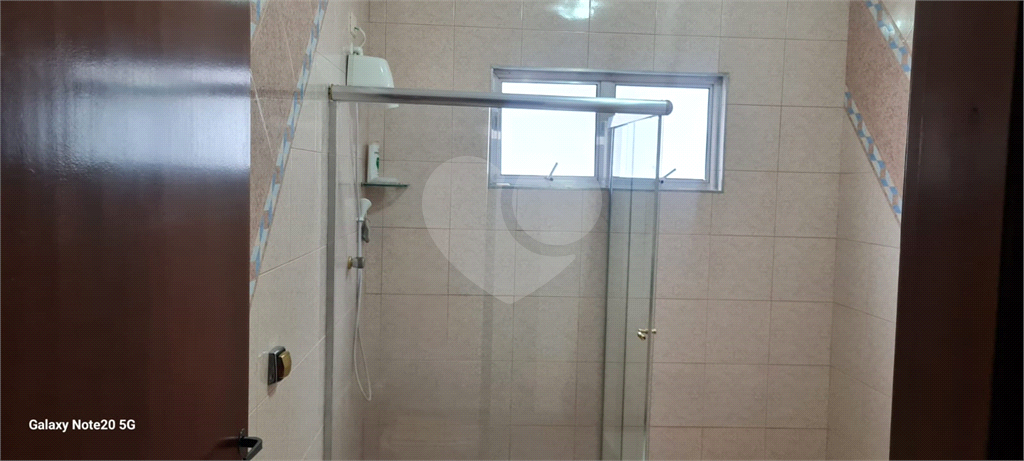 Casa Térrea com 738m² de Terreno e 27 Vagas Próxima ao Bosque Maia - PORTEIRA FECHADA