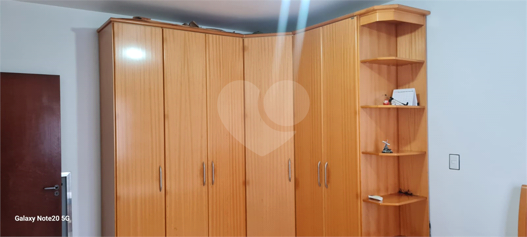 Casa Térrea com 738m² de Terreno e 27 Vagas Próxima ao Bosque Maia - PORTEIRA FECHADA